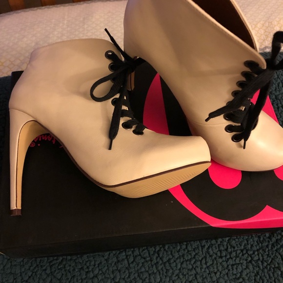 Booties - Picture 2 of 3